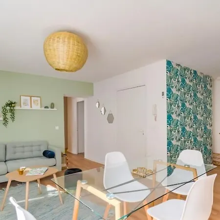 2 Bedroom In The Heart Of Marseille